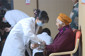 邻水县：体检护航夕阳红 老人安康乐融融