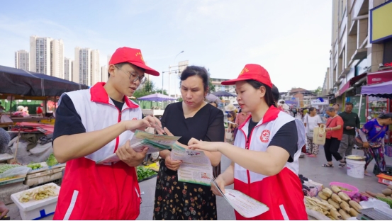 广安市市场监管局经开区分局开展食品安全宣传周活动