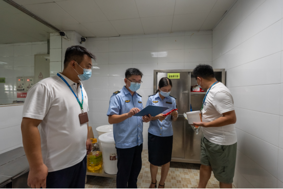 广安市市场监督管理局经开区分局：严抓校园食品安全 守护开学“第一餐”