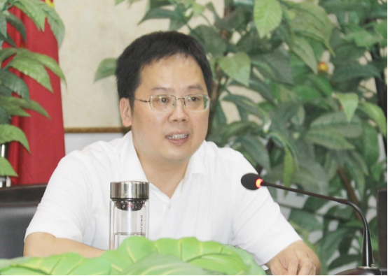 邻水县第二中学举行2025年“青蓝工程”师徒结对仪式