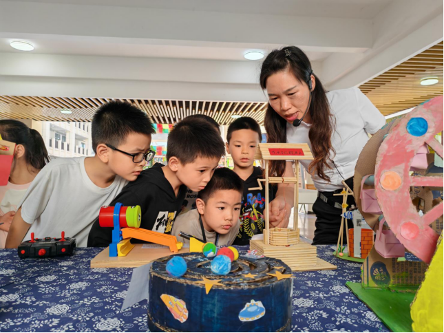 深化科创教育 培育时代新人——邻水六小教育集团举办第三届校园科技节