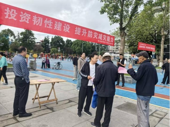 岳池县综合行政执法局：严把审批关、深耕宣传田、织密巡查网 守护建筑工地生命线