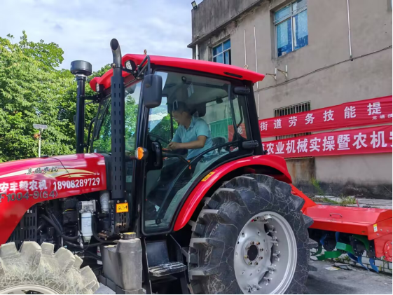 龙塘街道：技能培训赋能 新型农民“持证上岗”
