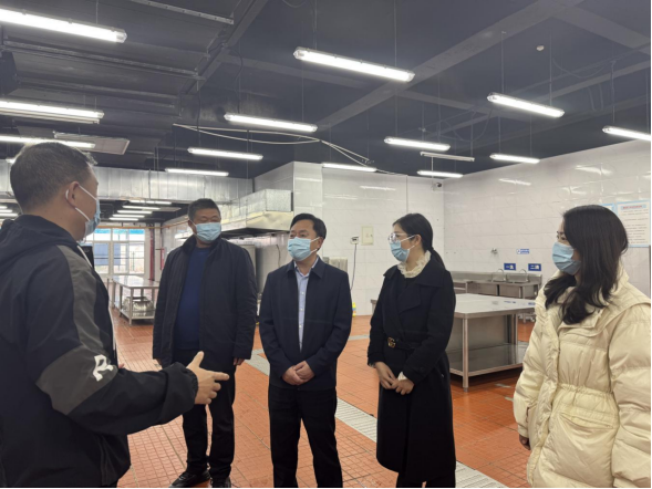广安经开区：聚焦“一老一小” 守护舌尖安全