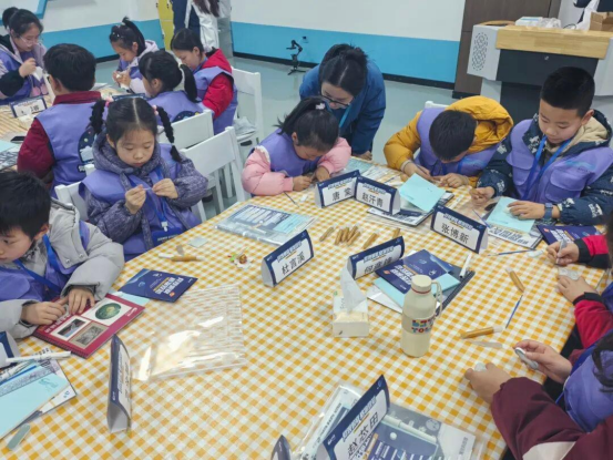 南充科技馆“仰观俯察・格物致知”冬季科学探索营温暖启航
