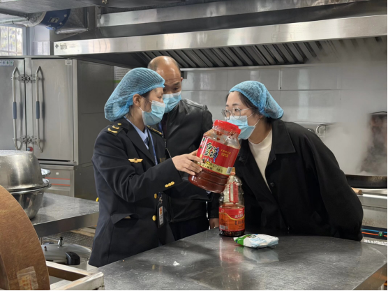 邻水县丰禾市监所开展校园及周边食品安全专项检查
