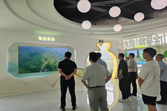 武胜县：观摩学习强本领 园区提质助振兴